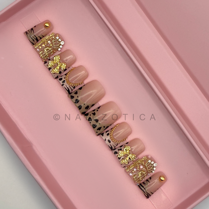 Arrogant Animal - Short Length 25mm Duck Shape Animal Print Gold Charms French Tip Reusable Acrylic Gel UV Hand-Painted High Quality Handmade Luxury Press On Duck Nails