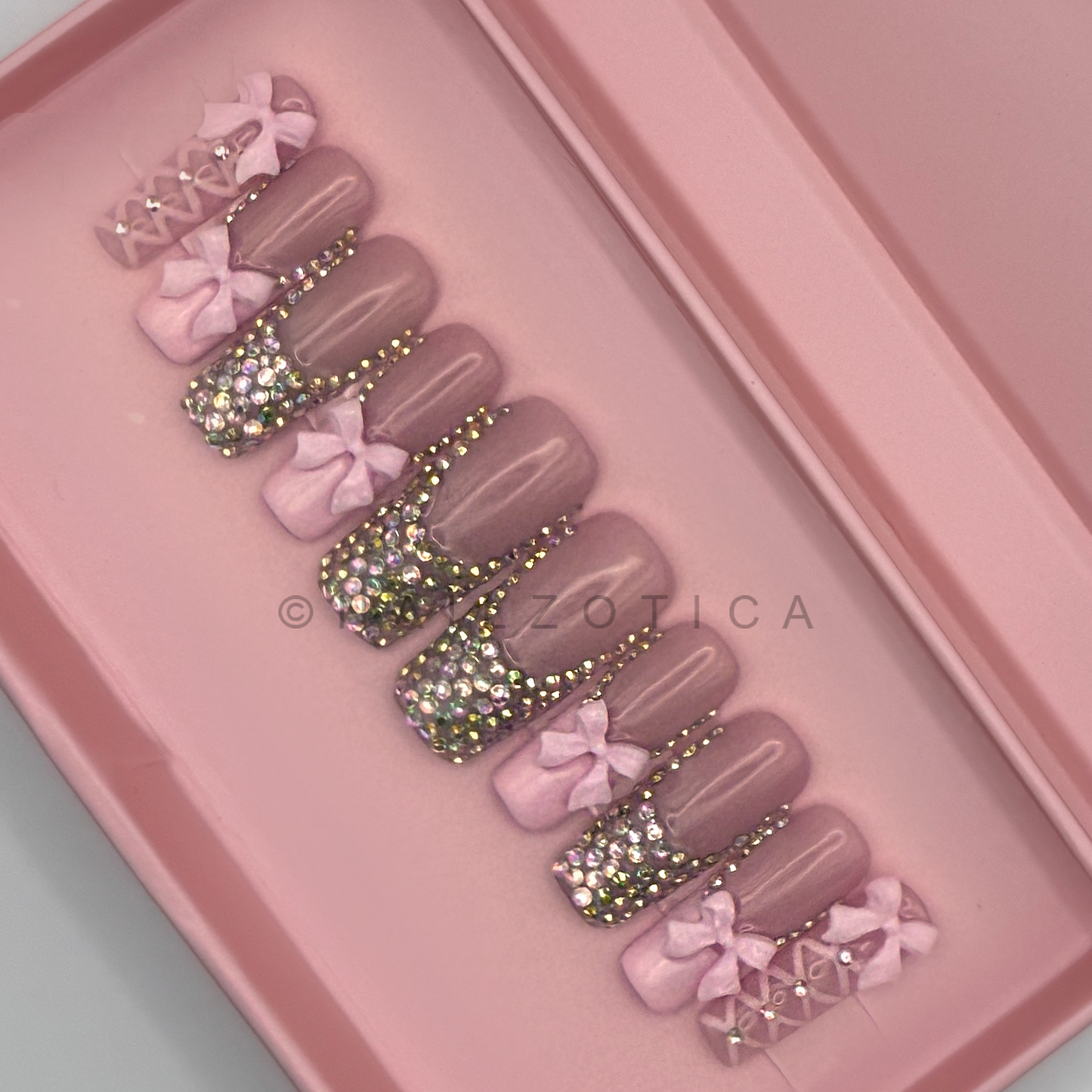 Nailzotica Medium Length Reusable Acrylic Gel UV High Quality Handmade Luxury Press On Nails