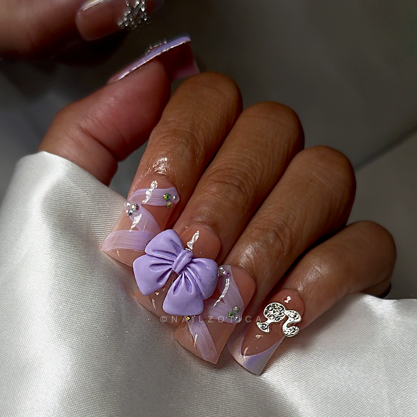 Bowtique Bling- Short Length 25mm Duck Shape Bow Star Girl Charm Lace Purple Reusable Acrylic Gel UV High Quality Handmade Luxury Press On Nails