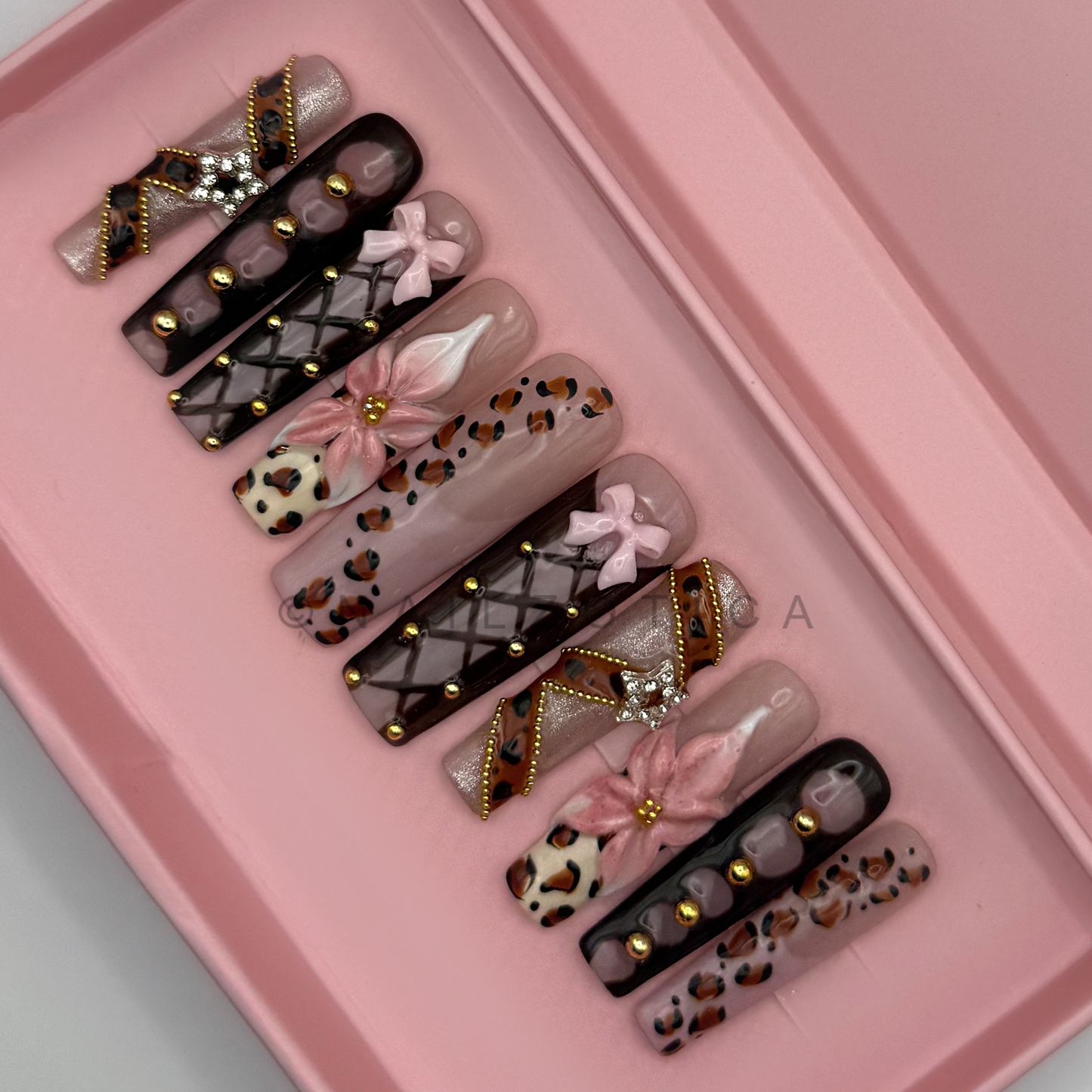 Nailzotica Bow Charm Reusable Acrylic Gel UV High Quality Handmade Luxury Press On Nails