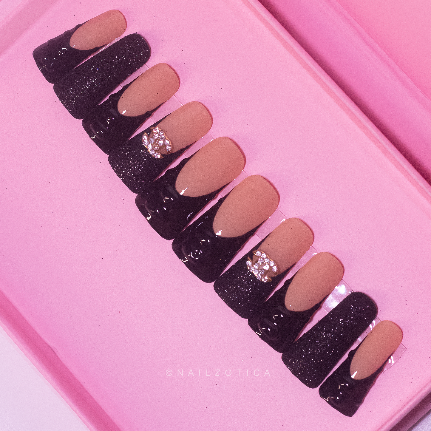 Designer Duck - Medium Length 30mm Duck Shape French Tip Black Glitter Designer Charm Nude Base Reusable Acrylic Gel UV High Quality Handmade Luxury Press On Duck Nails