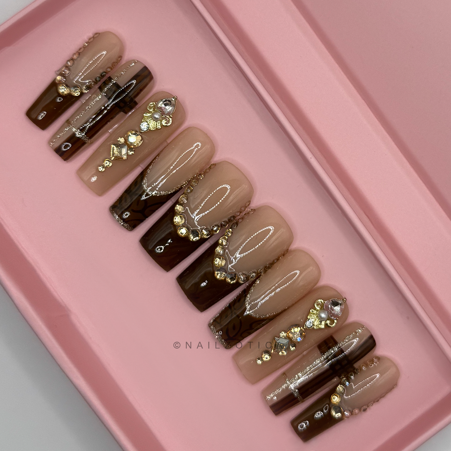 Nailzotica French Tip Reusable Acrylic Gel UV High Quality Handmade Luxury Press On Nails