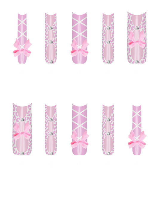 Circle Shapes Basic Gem Rhinestone Silver Bling Bows Decoration Gift Girly Resin Pink Line Shape  Handmade Acrylic Press On Nails By @iamjaybabie o3IKXFVS3lciXC1Gypsq