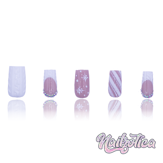 Sparkling Snowflake - Short Length 20mm Square Shape White Glitter SnowFlake French Tip Candy Candy Stripe Sweater Embossed Print Silver Rhinestone Reusable Acrylic Gel UV Hand-Painted High Quality Handmade Luxury Holiday Edition Christmas Press On Nails